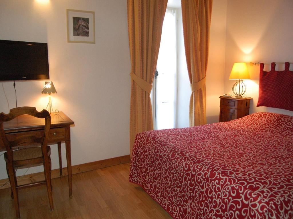 Hotel Du Donjon Aulnay  ห้อง รูปภาพ