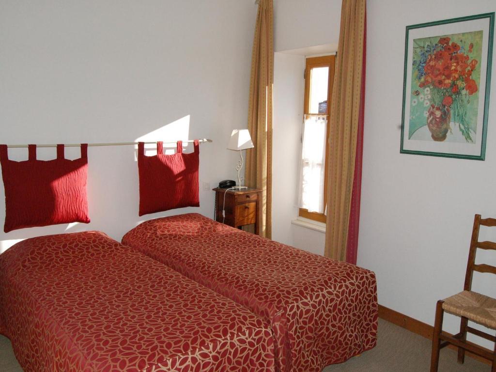 Hotel Du Donjon Aulnay  ห้อง รูปภาพ