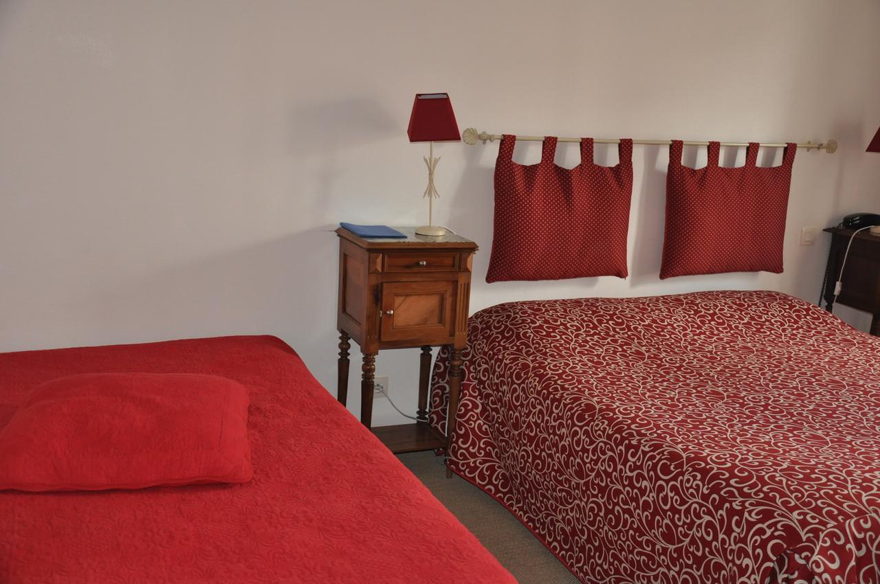 Hotel Du Donjon Aulnay  ภายนอก รูปภาพ