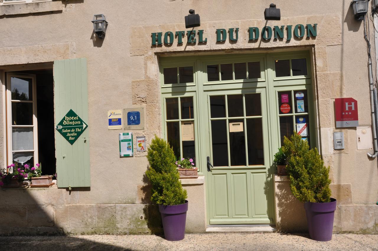 Hotel Du Donjon Aulnay  ภายนอก รูปภาพ