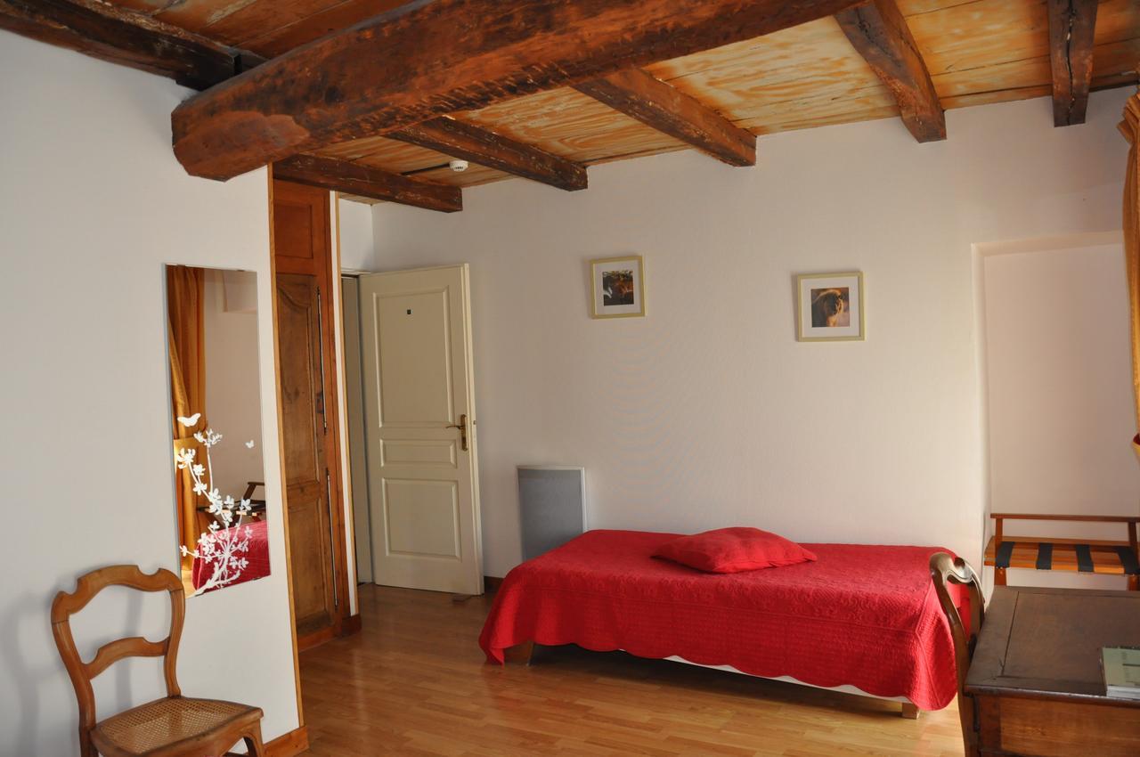 Hotel Du Donjon Aulnay  ภายนอก รูปภาพ
