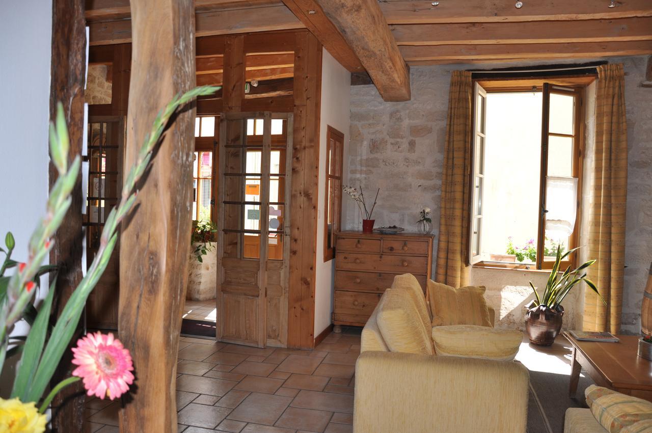Hotel Du Donjon Aulnay  ภายนอก รูปภาพ