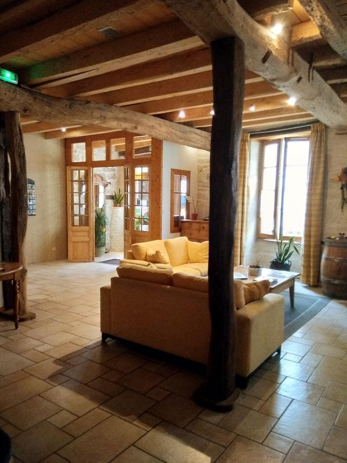 Hotel Du Donjon Aulnay  ภายนอก รูปภาพ