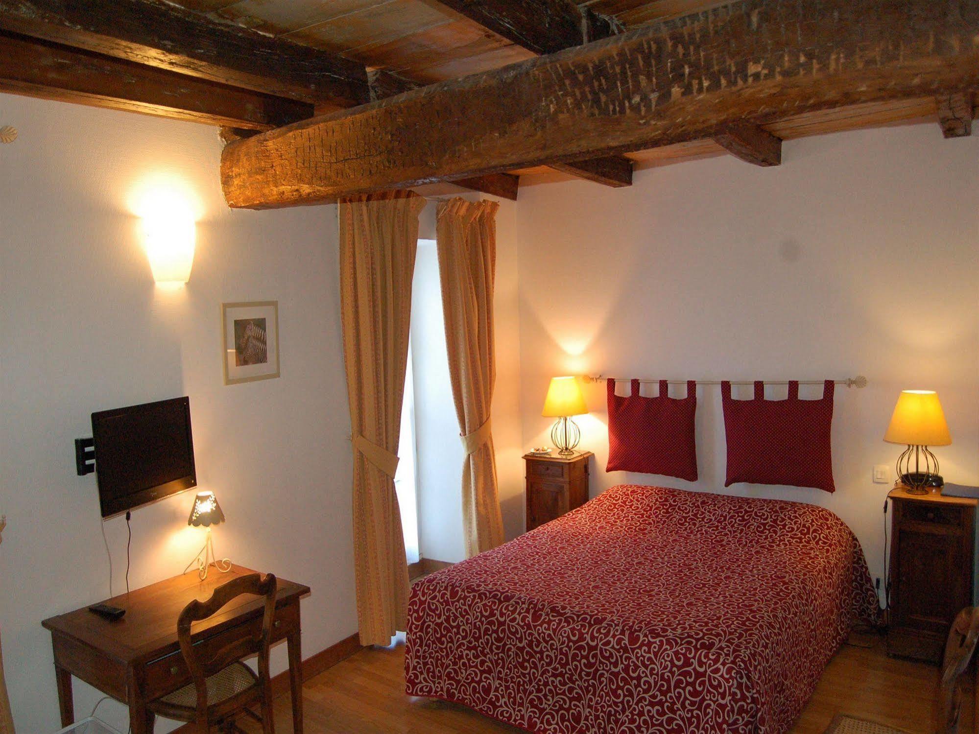 Hotel Du Donjon Aulnay  ภายนอก รูปภาพ